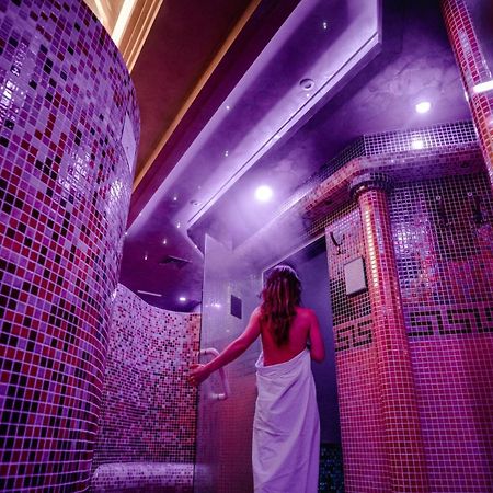 Wellness & Spa Hotel Kaskady Sliač Екстериор снимка