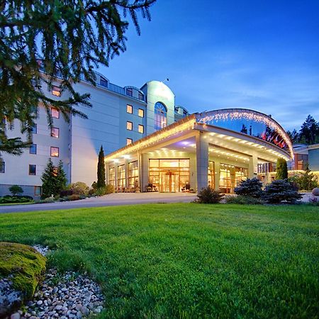 Wellness & Spa Hotel Kaskady Sliač Екстериор снимка