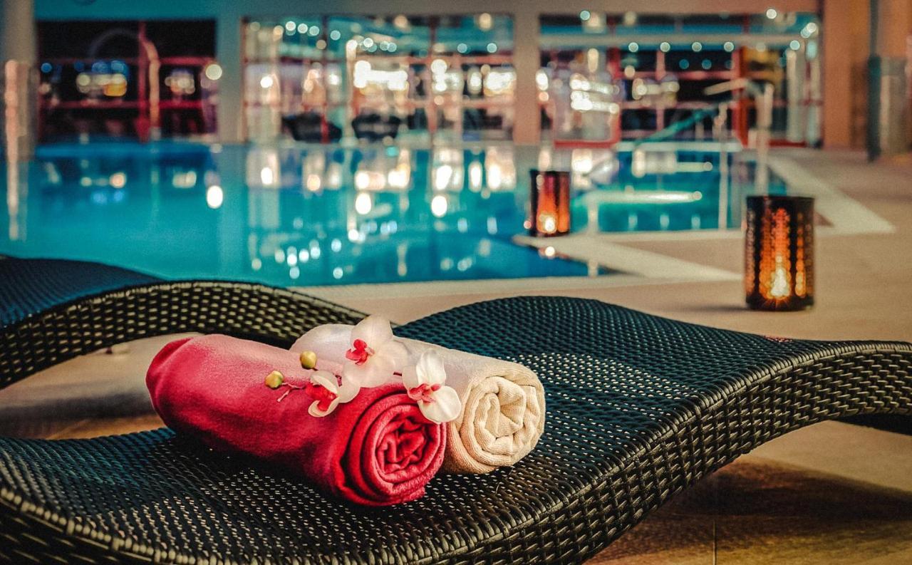 Wellness & Spa Hotel Kaskady Sliač Екстериор снимка