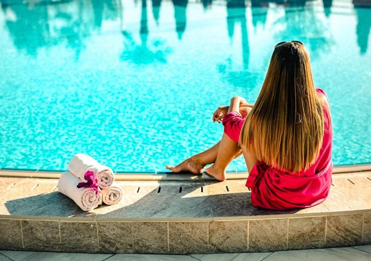 Wellness & Spa Hotel Kaskady Sliač Екстериор снимка